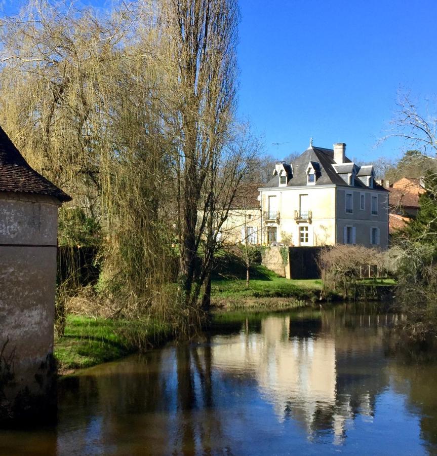 Lapartment Du Perigord Javerlhac-et-la-Chapelle-Saint-Robert Exterior photo